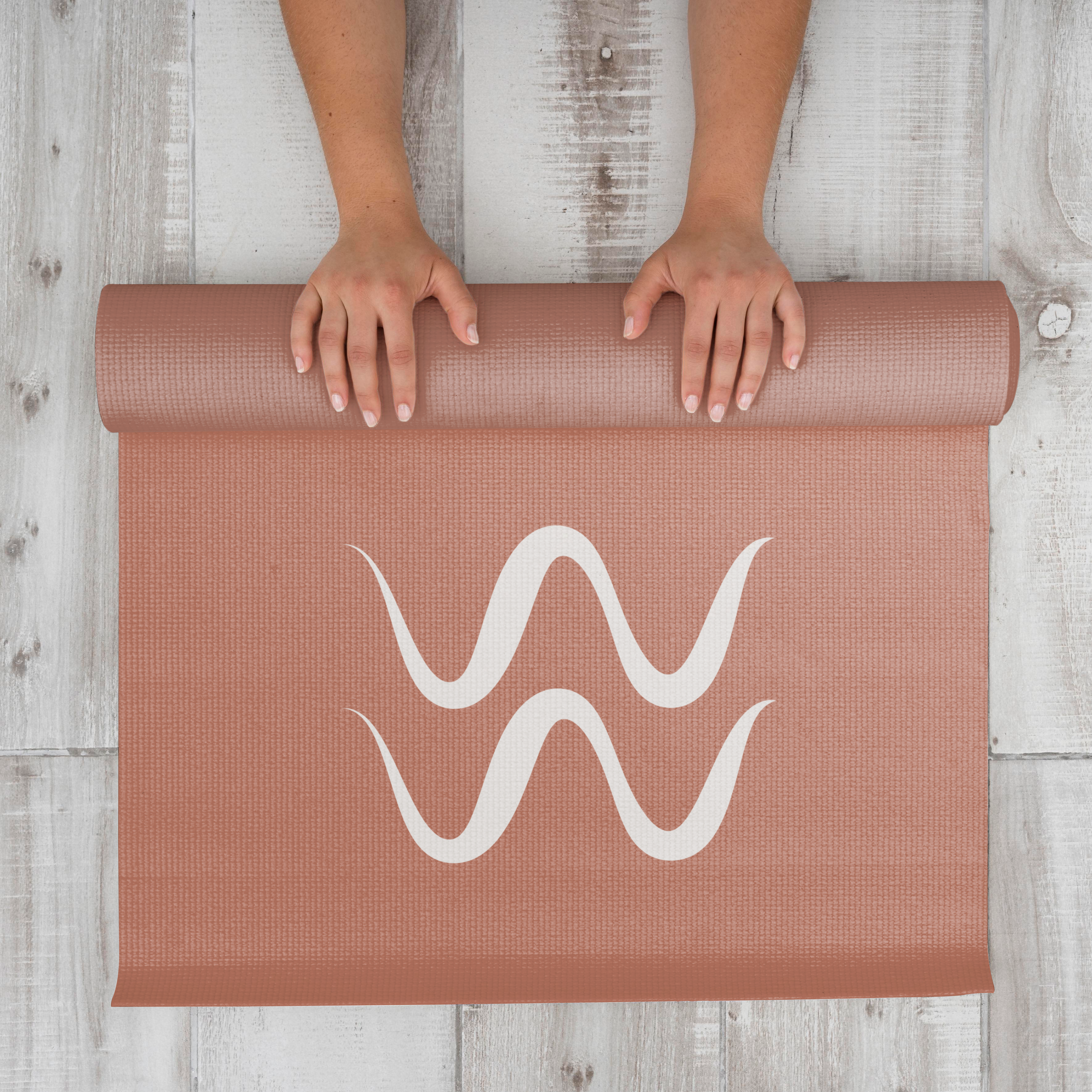 tapis de yoga logo emilie nevoux